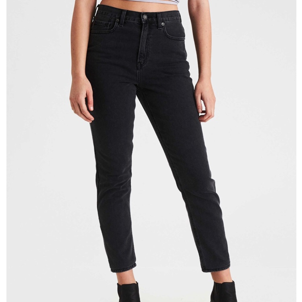 NWOT American Eagle Curvy Mom Jean Black
